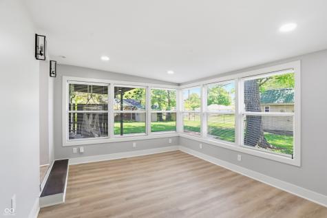 211 W Mckenzie Road Greenfield IN 46140