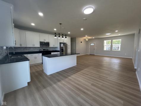 223 N Coventry Drive Anderson IN 46012