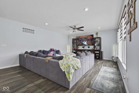 1091 Margate Drive Greenwood IN 46143