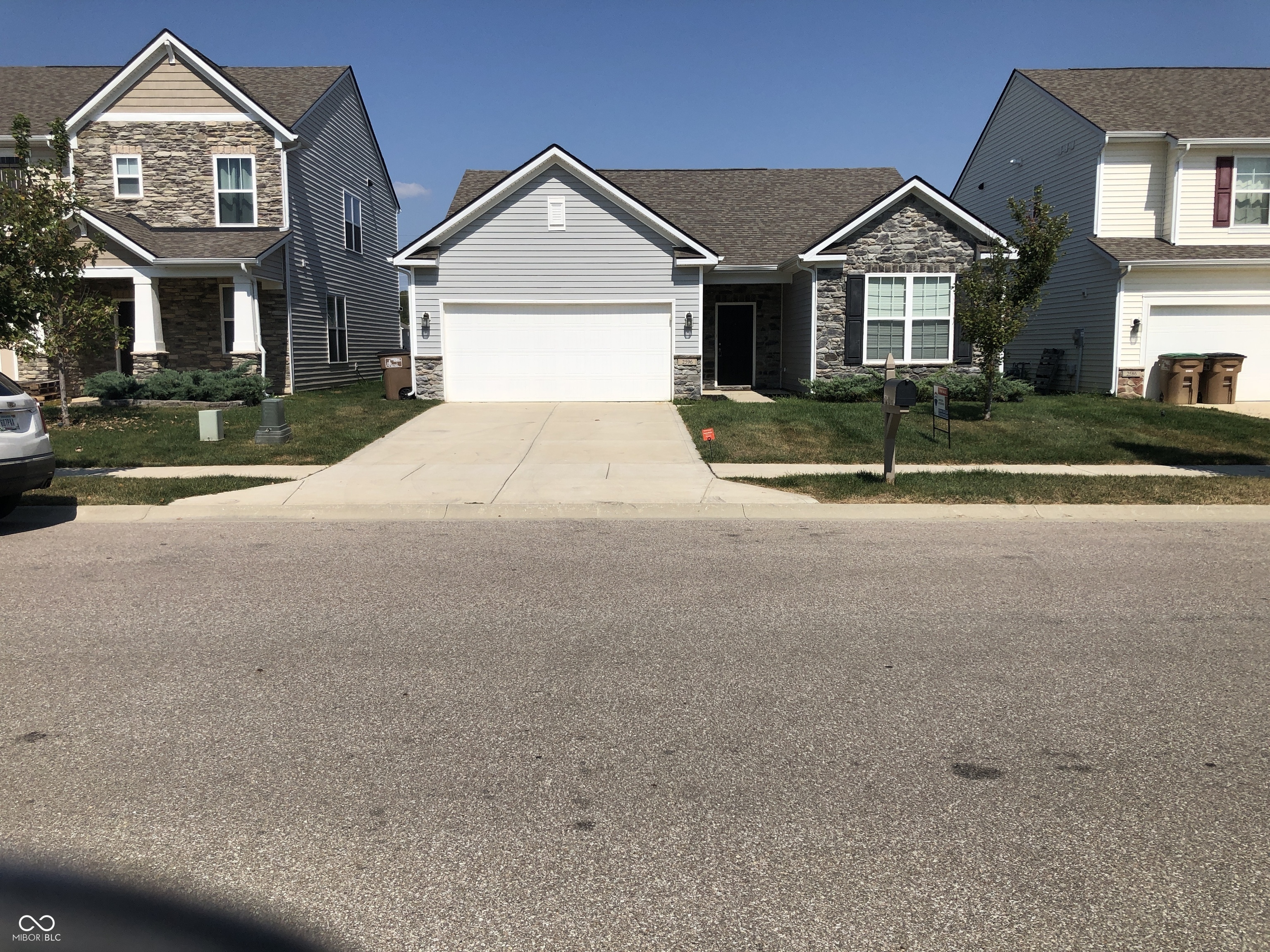 2596 Creek Bank Drive Columbus IN 47201