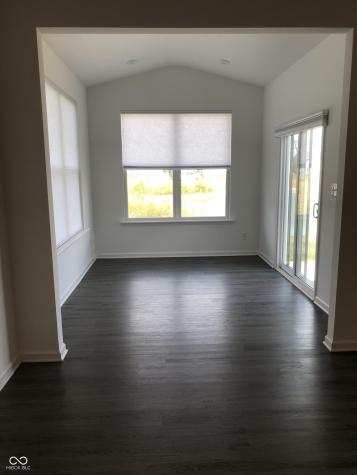 2596 Creek Bank Drive Columbus IN 47201