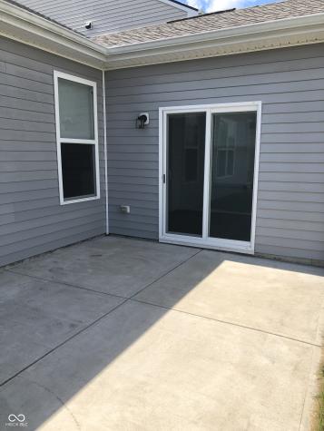 2596 Creek Bank Drive Columbus IN 47201