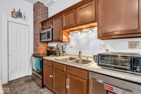 219 N Summit Street Indianapolis IN 46201