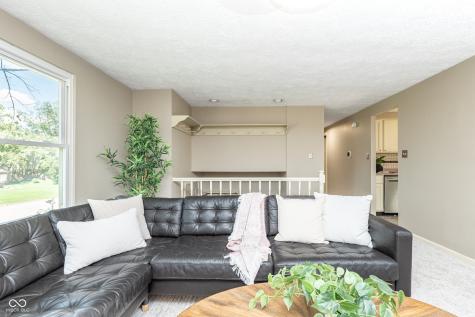 7525 Turnberry Court Indianapolis IN 46237