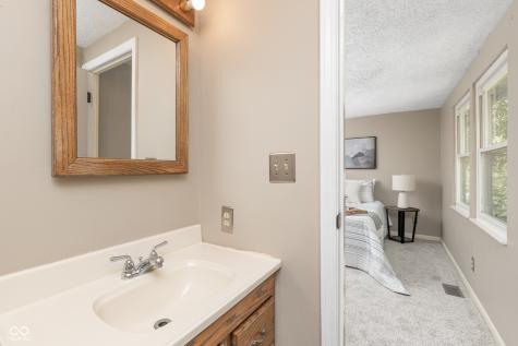 7525 Turnberry Court Indianapolis IN 46237