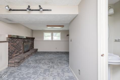 7525 Turnberry Court Indianapolis IN 46237