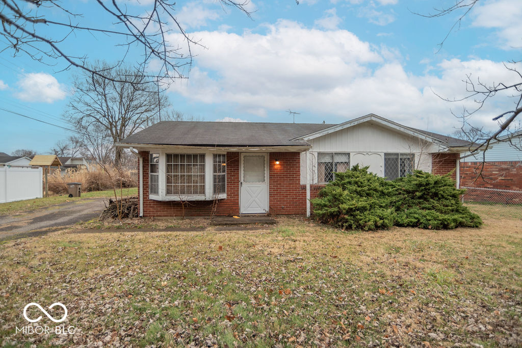 1215 N Gladstone Avenue Columbus IN 47201