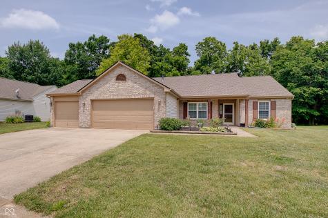 7372 Oakview Drive Avon IN 46123