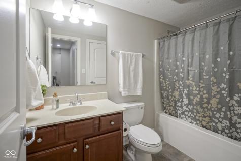 10053 Soaring Eagle Lane Fishers IN 46055