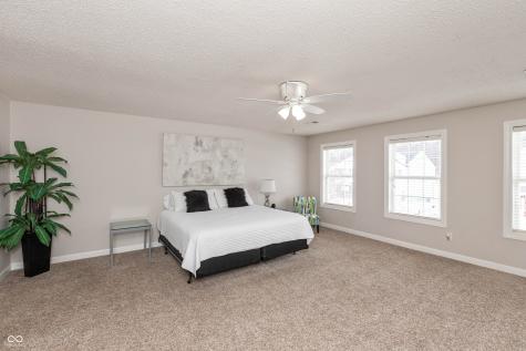 3015 Parkview Drive Columbus IN 47201