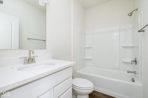 14524 Elsmere Lane Carmel IN 46074