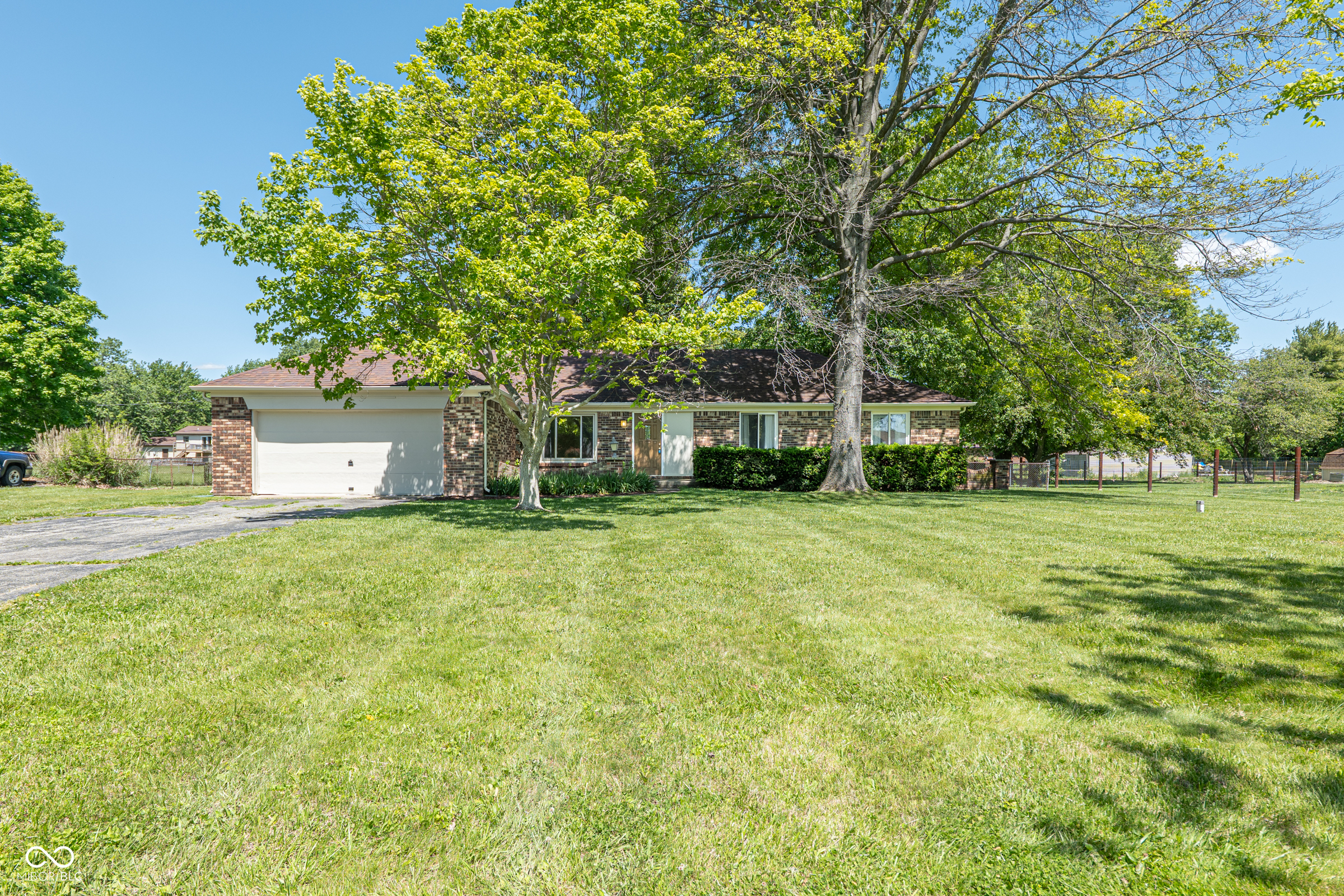 1405 Maria Lane Avon IN 46123