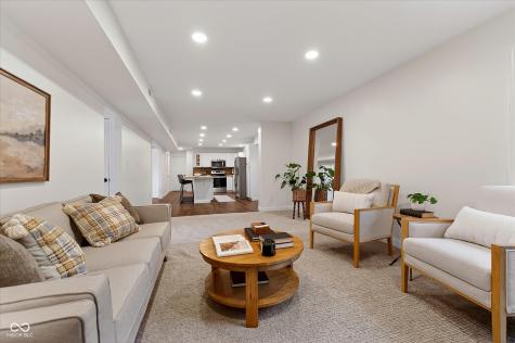 9838 Barth Drive Zionsville IN 46077