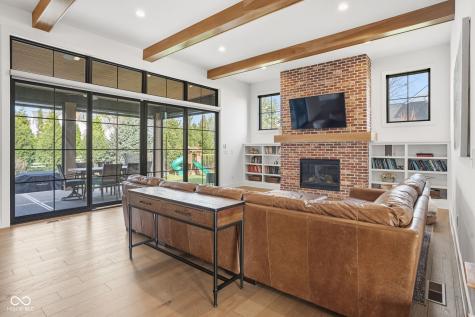 15860 Oak Park Vista Westfield IN 46074