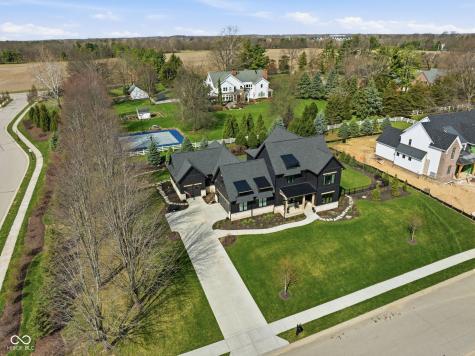15860 Oak Park Vista Westfield IN 46074