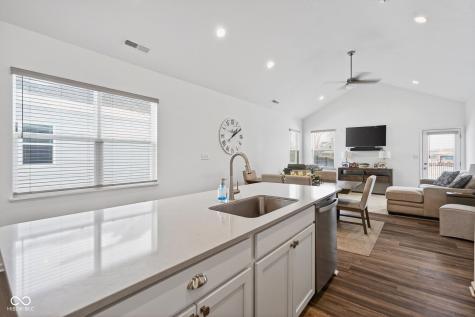 6044 Medina Spirit Drive Indianapolis IN 46237