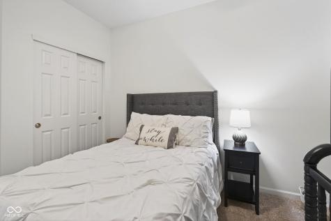 6044 Medina Spirit Drive Indianapolis IN 46237