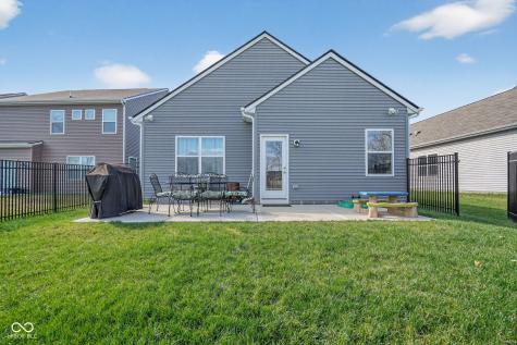 6044 Medina Spirit Drive Indianapolis IN 46237