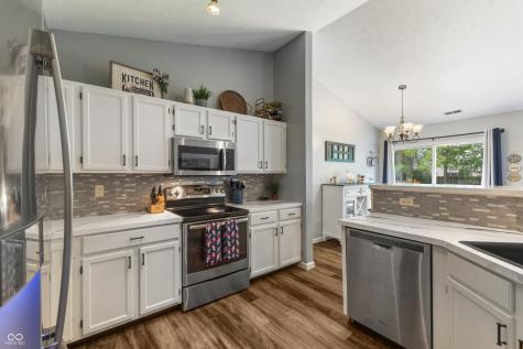 3902 Cherry Blossom Boulevard Indianapolis IN 46237
