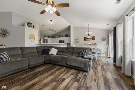 3902 Cherry Blossom Boulevard Indianapolis IN 46237