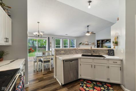 3902 Cherry Blossom Boulevard Indianapolis IN 46237
