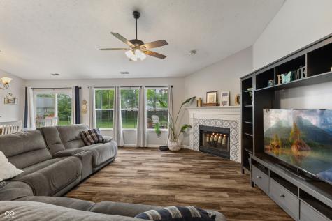 3902 Cherry Blossom Boulevard Indianapolis IN 46237