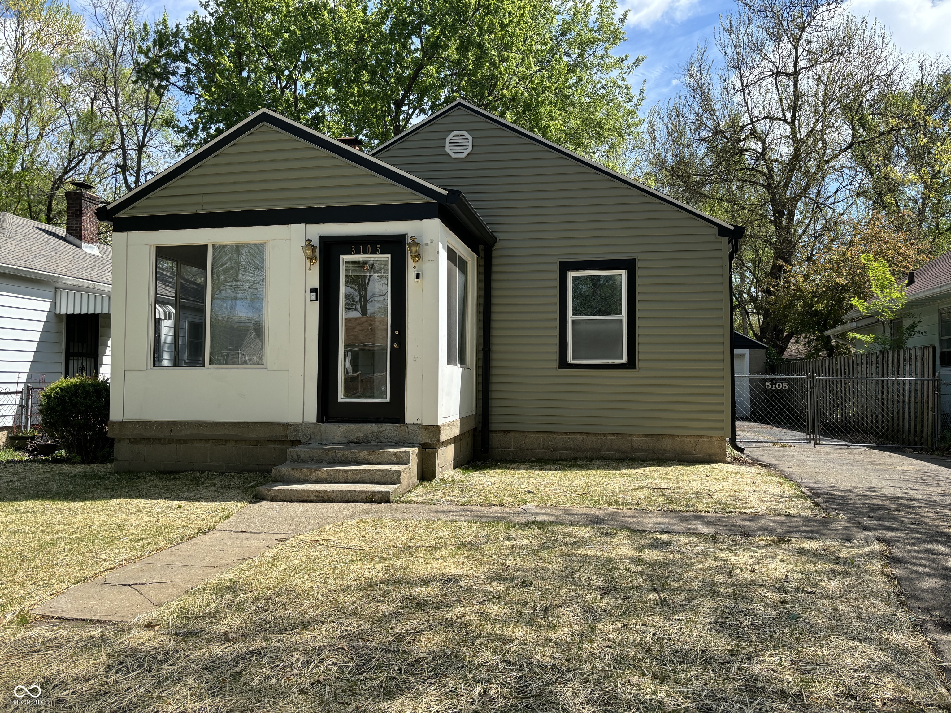 5105 Rosslyn Avenue Indianapolis IN 46205