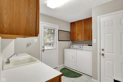 58 Penn Place Zionsville IN 46077