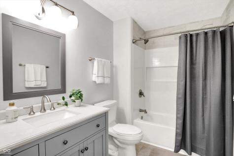 58 Penn Place Zionsville IN 46077