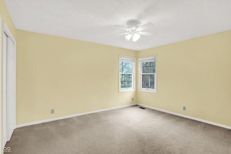 58 Penn Place Zionsville IN 46077