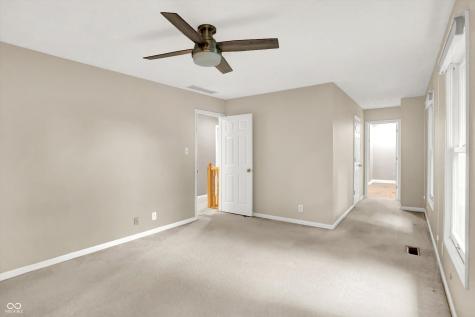 58 Penn Place Zionsville IN 46077