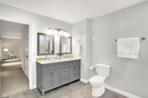 58 Penn Place Zionsville IN 46077