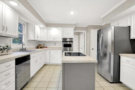 58 Penn Place Zionsville IN 46077