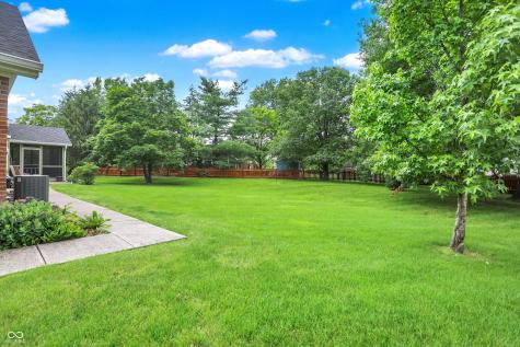 58 Penn Place Zionsville IN 46077