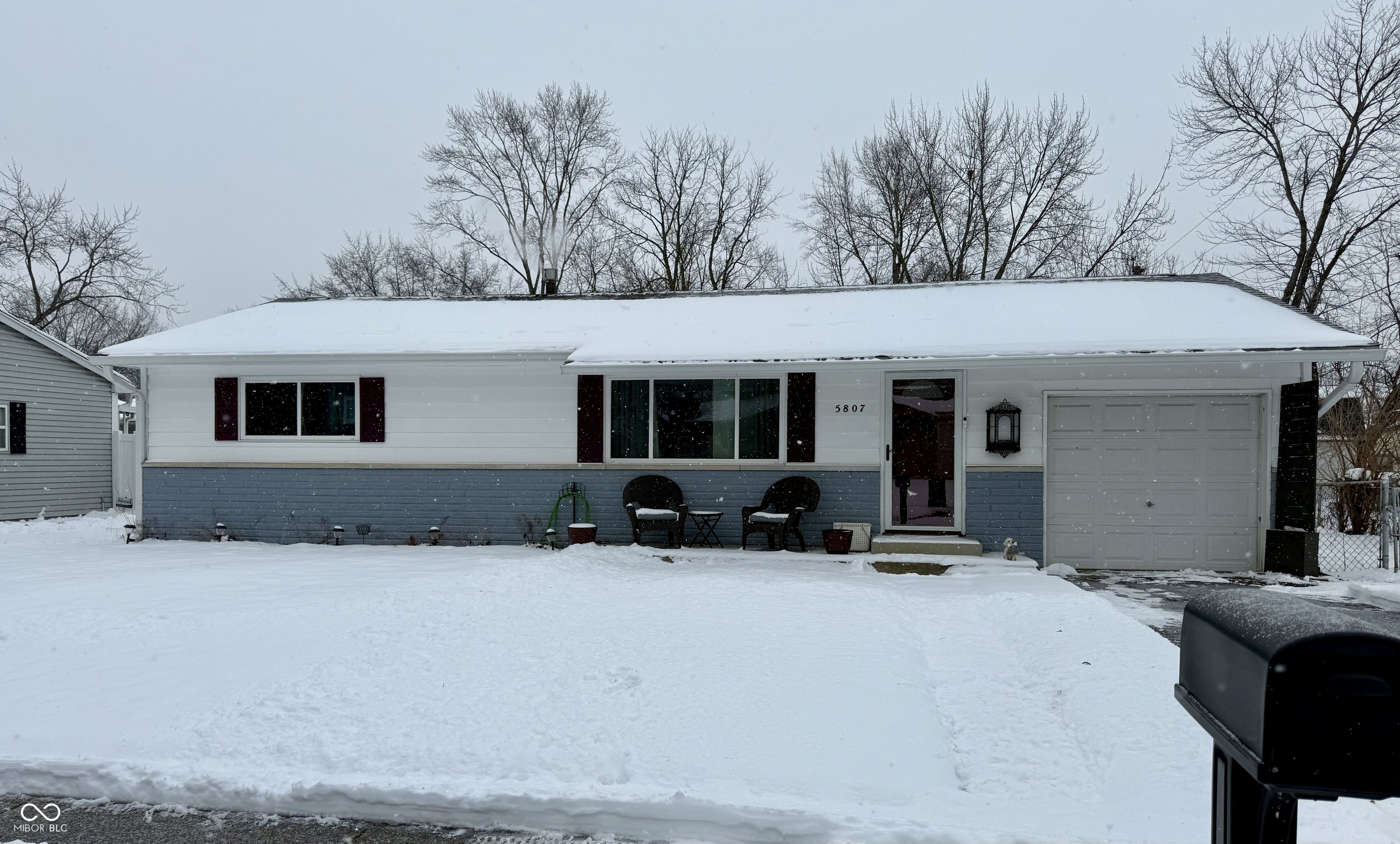 5807 W Henry Street Indianapolis IN 46241