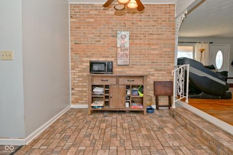 8104 E Edgewood Avenue Indianapolis IN 46239