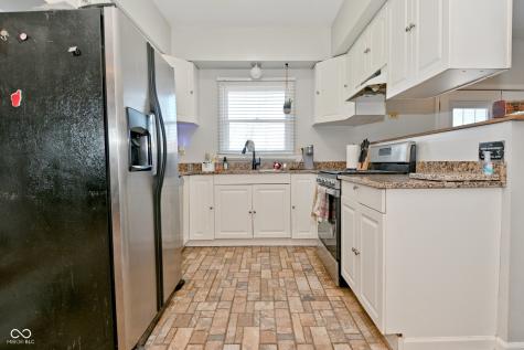 8104 E Edgewood Avenue Indianapolis IN 46239