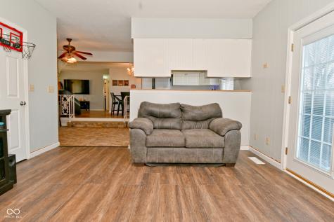 8104 E Edgewood Avenue Indianapolis IN 46239