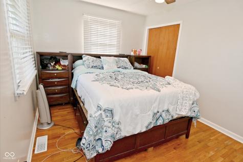 8104 E Edgewood Avenue Indianapolis IN 46239