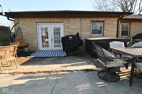 8104 E Edgewood Avenue Indianapolis IN 46239