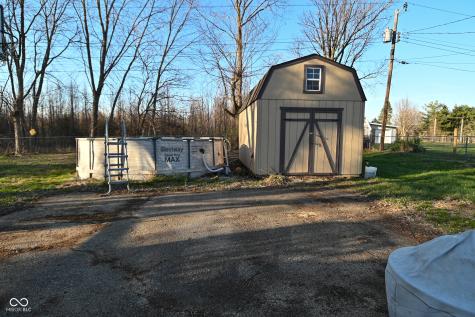8104 E Edgewood Avenue Indianapolis IN 46239