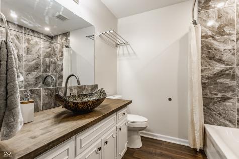 8117 Scarborough Court Indianapolis IN 46256