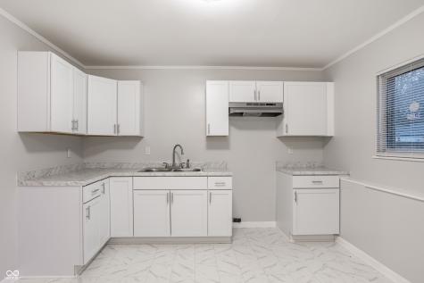 8340 E 41st Place Indianapolis IN 46226