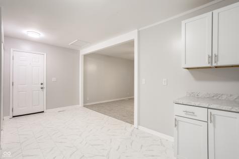 8340 E 41st Place Indianapolis IN 46226