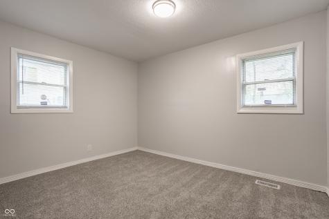 8340 E 41st Place Indianapolis IN 46226