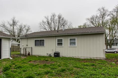 8340 E 41st Place Indianapolis IN 46226