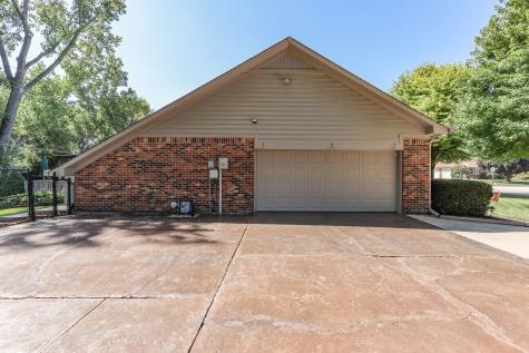 8101 Dark Star Drive Indianapolis IN 46217