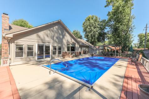 8101 Dark Star Drive Indianapolis IN 46217
