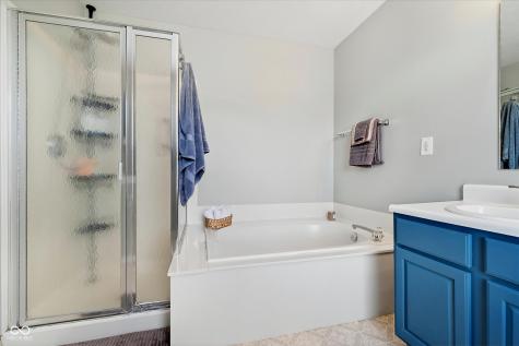 1810 Salina Drive Avon IN 46123