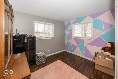 657 W Brookville Road Fountaintown IN 46130